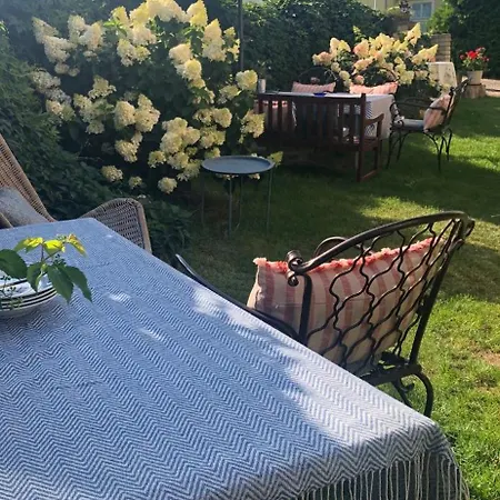 A Restaurace Filip Ii Πανσιόν 3*