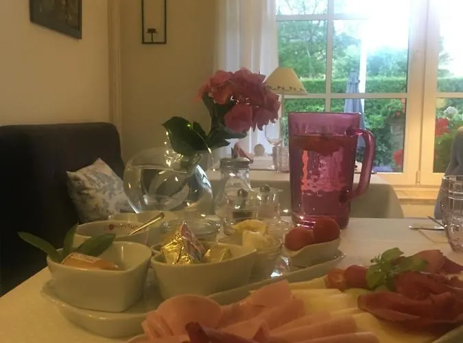 בית הארחה A Restaurace Filip Ii 3*